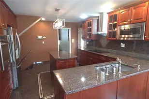 141-60 11th Ave, Whitestone, NY 11357 - Photo 10