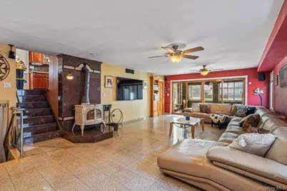 141-60 11th Avenue, Whitestone, NY 11357 - Photo 8