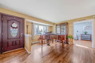 3114 Connecticut Ave, Medford, NY 11763 - Photo 4