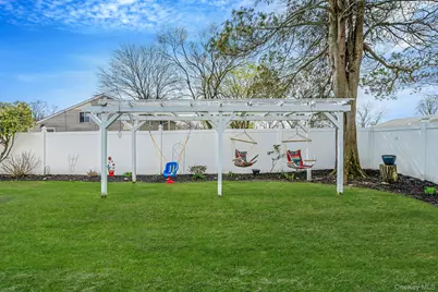 3114 Connecticut Avenue, Medford, NY 11763 - Photo 30