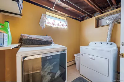 160 Hounslow Road, Shirley, NY 11967 - Photo 8