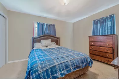 160 Hounslow Road, Shirley, NY 11967 - Photo 12