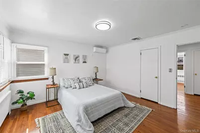 25 Lawrence Street, New Hyde Park, NY 11040 - Photo 16