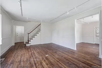 91 Port Washington Boulevard, Roslyn, NY 11576 - Photo 4