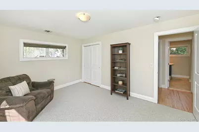 51 Fairfields Lane, Huntington Station, NY 11746 - Photo 18