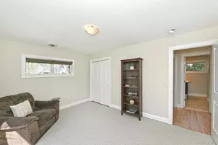 51 Fairfields Ln, Huntington Station, NY 11746 - Photo 18