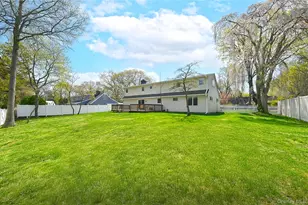 51 Fairfields Ln, Huntington Station, NY 11746 - Photo 34