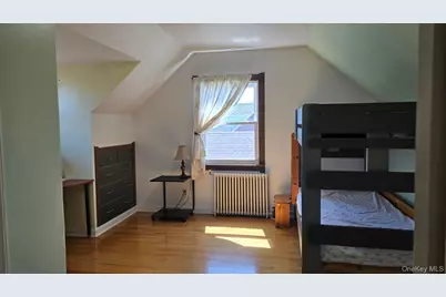 39 Lipton Lane, Williston Park, NY 11596 - Photo 12