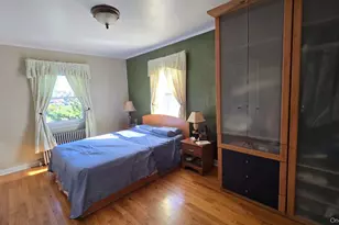 39 Lipton Ln, Williston Park, NY 11596 - Photo 10