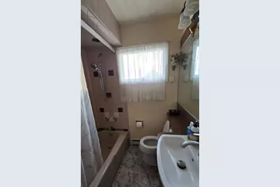 39 Lipton Lane, Williston Park, NY 11596 - Photo 14