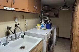 39 Lipton Ln, Williston Park, NY 11596 - Photo 4