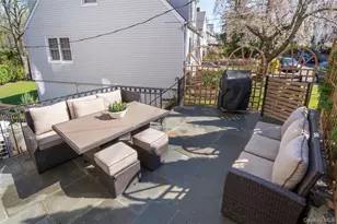 73 Kensington Rd, Bronxville, NY 10708 - Photo 4