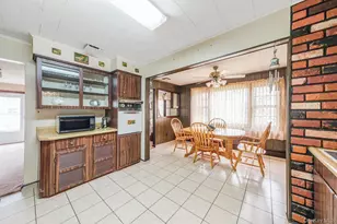 199 Gleeland St, Deer Park, NY 11729 - Photo 8