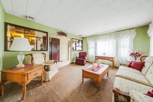 199 Gleeland St, Deer Park, NY 11729 - Photo 4