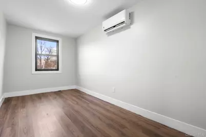 138 Buena Vista Avenue, Yonkers, NY 10701 - Photo 12