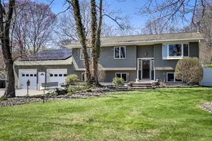 85 Surrey Rd, Chester, NY 10918 - Photo 2