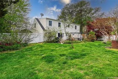 275 Southaven Avenue, Medford, NY 11763 - Photo 14