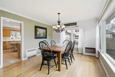 36 Hemlock Lane, Bay Shore, NY 11706 - Photo 12