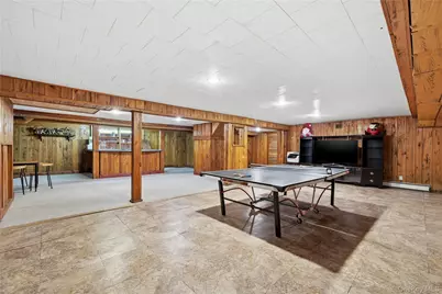 36 Hemlock Lane, Bay Shore, NY 11706 - Photo 40