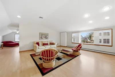 36 Hemlock Lane, Bay Shore, NY 11706 - Photo 28