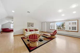 36 Hemlock Ln, Bay Shore, NY 11706 - Photo 28