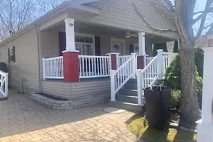 1661 Old Country Rd, Riverhead, NY 11901 - Photo 2