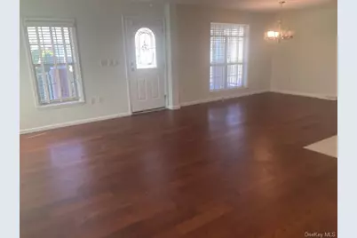 1661 Old Country Road #516, Riverhead, NY 11901 - Photo 6