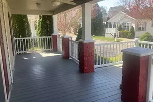 1661 Old Country Rd, Riverhead, NY 11901 - Photo 4