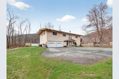 810 Haverstraw Road, Suffern, NY 10901 - Photo 2