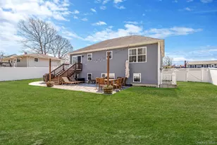 19 Probst Dr, Shirley, NY 11967 - Photo 36