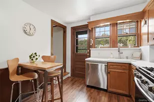 7 Bogert Pl, Bronxville, NY 10708 - Photo 14