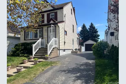 89 Carstairs Road, Valley Stream, NY 11581 - Photo 2