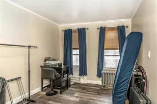 75-20 64th Pl, Glendale, NY 11385 - Photo 10