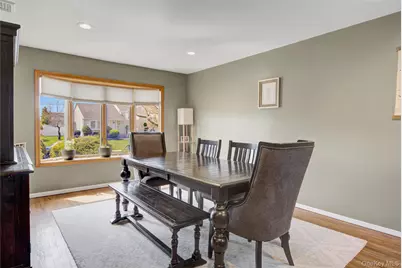 16 Amherst Drive, Massapequa, NY 11758 - Photo 4