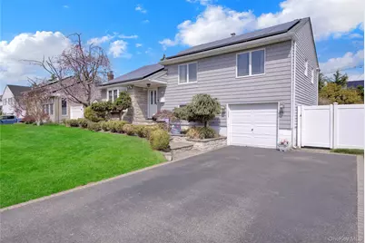 16 Amherst Drive, Massapequa, NY 11758 - Photo 2