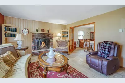 34 Oxbow Road, Patchogue, NY 11772 - Photo 4