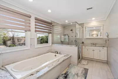 39 Coolidge Avenue, Roslyn Heights, NY 11577 - Photo 24