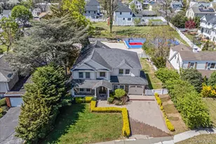 39 Coolidge Ave, Roslyn Heights, NY 11577 - Photo 30