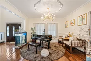 39 Coolidge Ave, Roslyn Heights, NY 11577 - Photo 8
