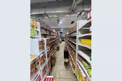 109-19 Liberty Avenue, Richmond Hill, NY 11419 - Photo 10