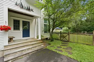 26 Major Tallmadge Ln, Pound Ridge, NY 10576 - Photo 2