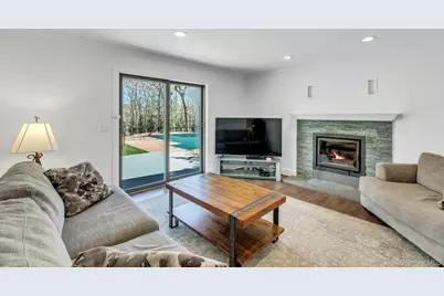 3 Quail Run, Hampton Bays, NY 11946 - Photo 12