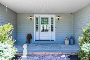 3 Quail Run, Hampton Bays, NY 11946 - Photo 2