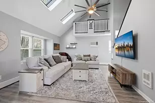 31 Sayville Rd, Sound Beach, NY 11789 - Photo 10