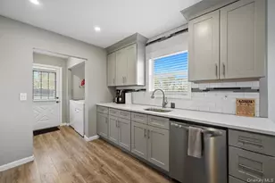 31 Sayville Rd, Sound Beach, NY 11789 - Photo 6