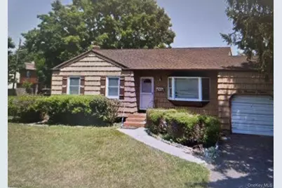 215 Lincoln Avenue, Brentwood, NY 11717 - Photo 1