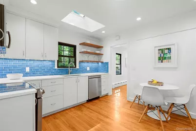 62 Myrtle Boulevard, Larchmont, NY 10538 - Photo 12