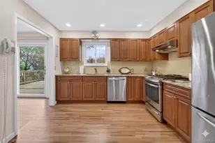 56 Coakley Ave, Harrison, NY 10528 - Photo 10