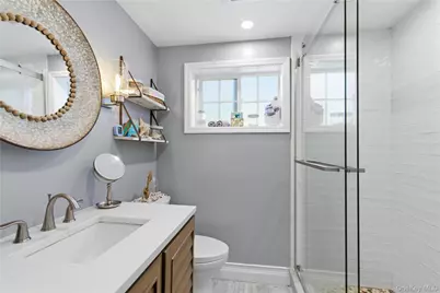 15 Bayard Avenue, Bayville, NY 11709 - Photo 16