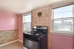 355 Upland Ave, Yonkers, NY 10703 - Photo 24